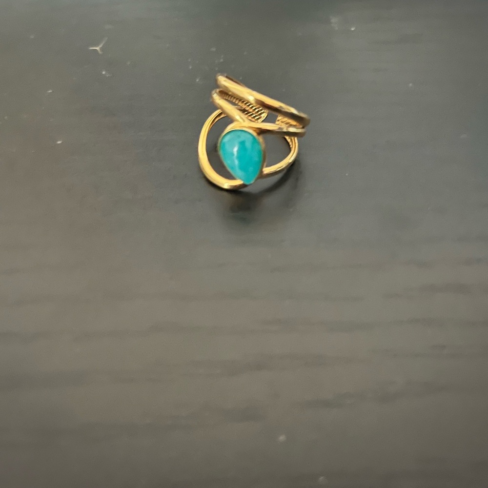 Turquoise stone ring
